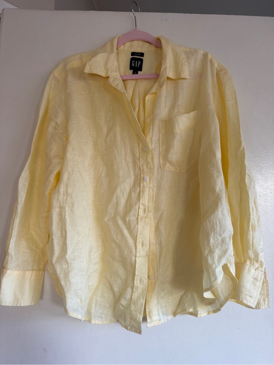 GAP Tops - GAP Butter Yellow Linen Button-Down Shirt